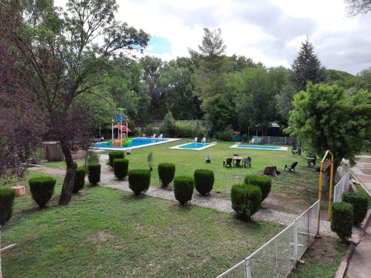 Hotel El Volcán Exterior foto